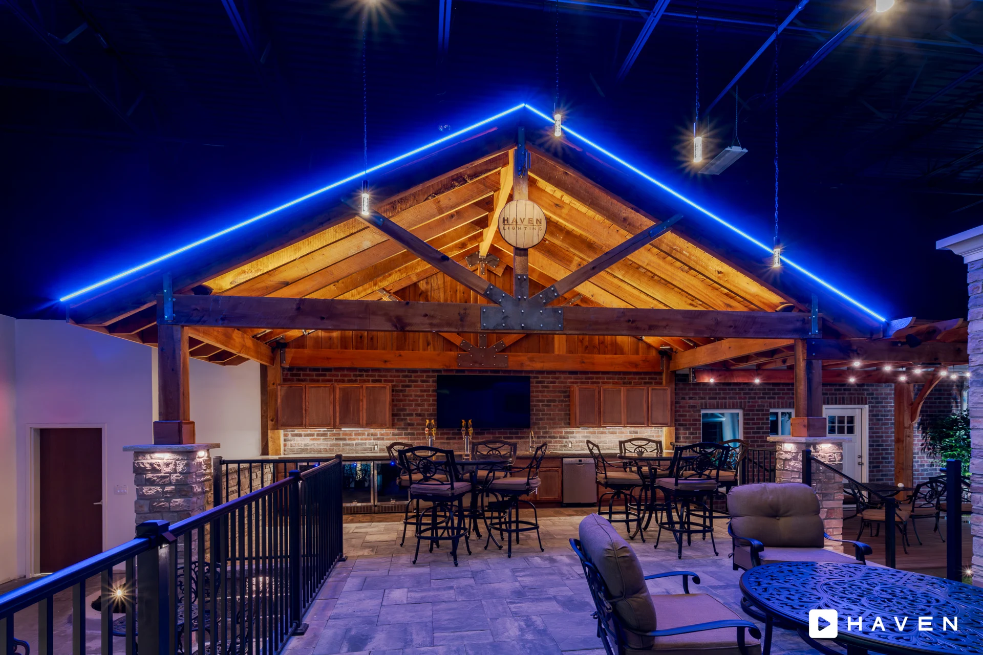 Commercial lighting example
